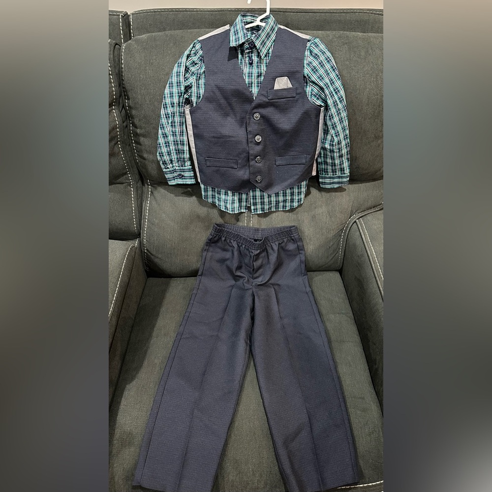 Nautica Boy: Formal Suit Set with Vest, Pants & Collared Dress Shirt